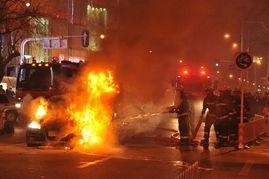 小时代起火背景,火海中的青春救赎  第3张