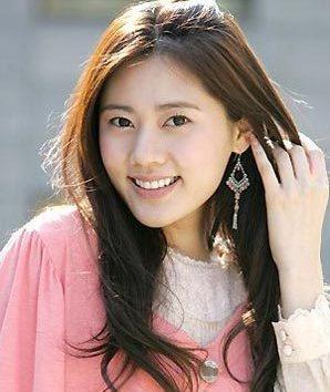 秋瓷炫的照片全集,美丽瞬间，光影交织的演艺生涯回顾  第3张