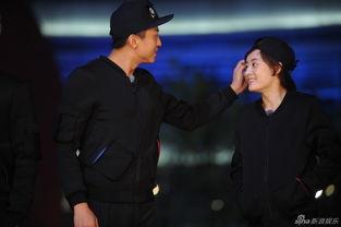 搞笑撕邓超名牌,邓超笑料百出，搞笑场面引网友爆笑  第3张