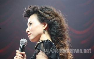 央视董聊个人资料,央视名嘴的个人风采与媒体影响力