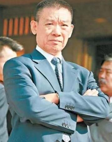 街市伟背景,探寻历史与现代交融的市井生活画卷  第1张