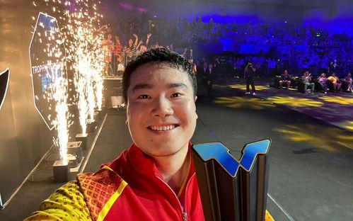 梁靖照片,镜头下的风采瞬间  第2张